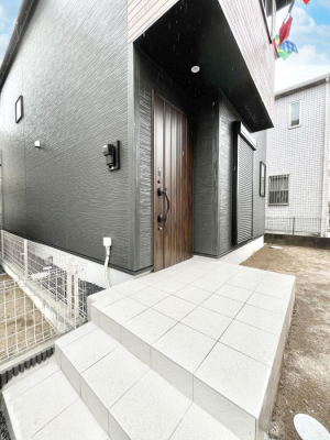 ���ց@��؂ȉƑ��A���q���o�}���錺�ցB