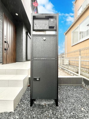 ���̑��@�V���v���f�U�C���̃|�X�g�B