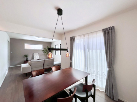 ���̑����ρ@�Ƒ������R�ƏW�܂�e���̃X�y�[�X�ɂȂ肻��