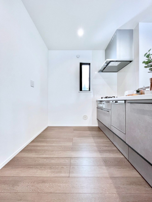 �L�b�`���@���������Ȃ���ł����Ƒ��Ƃ̉�b���y���߂�ΖʃL�b�`��