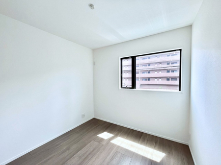 �Q���@�g���₷���`�Ńx�b�g��Ƌ�̒u�����ɂ����邱�Ƃ�����܂���B 