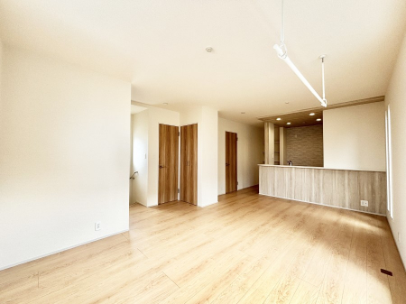 ���r���O�@�Ƒ��c���̎��Ԃ����������Ȃ��났�̃��r���O�_�C�j���O�B   