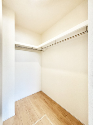 ���̑��@�ߗނ��n���K�[�Ɋ|�����܂܎��[�ł���WIC�B�ߗނ̐������ڂ����₷���ĕ֗��ł��I