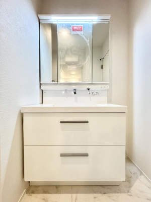 ���ʑ�E���ʏ��@�傫�����₷���O�ʋ��Ő�����������ʑ�́A�g�����Ȃ݃`�F�b�N�┧�̂������ɂ������߂ł��B 