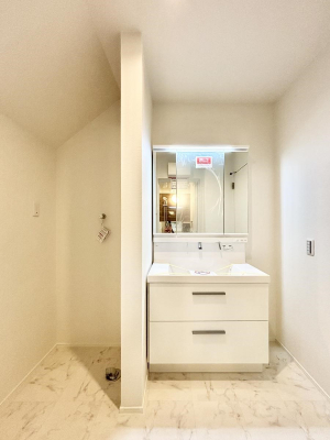 ���̑��@�������̂�����K��Ԃł��B�����̐g�x�x���C�����ǂ����g�������܂��B 