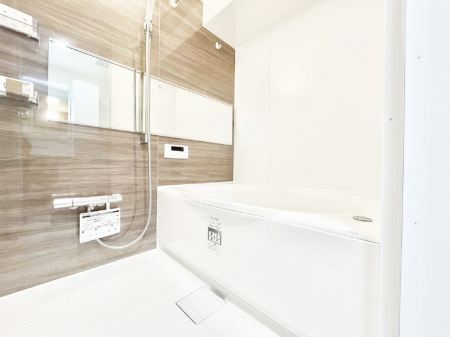 �����@����̔�������Ă���閾�邢�������̂���o�X���[��