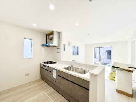 �L�b�`���@���������Ȃ��炲�Ƒ��Ƃ̉�b���y���߂�ΖʃJ�E���^�[�L�b�`��