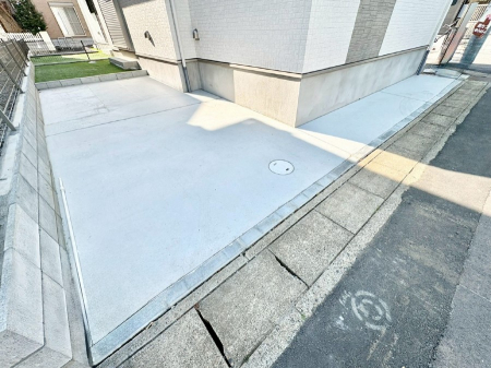 �@�����Ɍ������Ȃ����ԃX�y�[�X�B