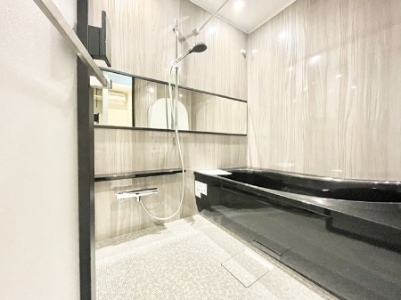 �����@����̔�������Ă���閾�邢�������̂���o�X���[��