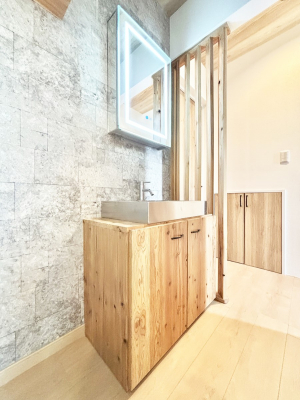 ���ʑ�E���ʏ��@�������̂�����K��Ԃł��B�����̐g�x�x���C�����ǂ����g�������܂��B