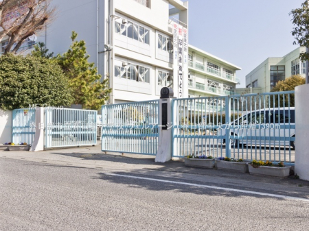 ���ӊ��@���w�Z 1390m �t�����s���t�������w�Z