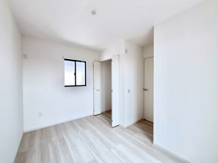 �q�������@�q�������ɂ��������߂Ȏ��[�X�y�[�X�����Ղ�̋���