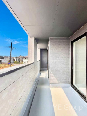 �o���R�j�[�@�㕔�ɉ������������Ă���̂ŋ}�ȉJ�̎��ɂ����S�ł��B 