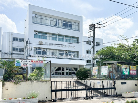 ���ӊ��@���w�Z 1280m �O���s���h���w�Z