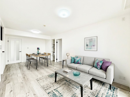 ���r���O�@�������������͋C�̂k�c�j�͉Ƒ��݂�Ȃ̉��K��ԁ��Ƌ��CG�ł�