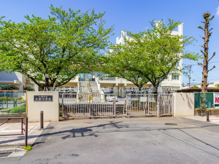 ���ӊ��@���w�Z 800m �����s���匴���w�Z