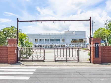 ���ӊ��@���w�Z 1330m �g��s���g�쏬�w�Z