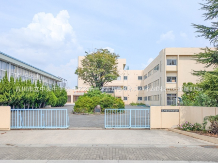 ���ӊ��@���w�Z 870m �g��s���������w�Z