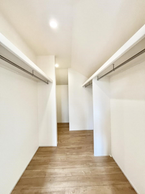 ���̑����ρ@TV���j�^�[�t�C���^�[�z�����t���Ă��ăZ�L�����e�B�[��