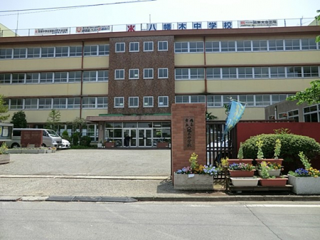 ���ӊ��@���w�Z 700m ����s�������ؒ��w�Z