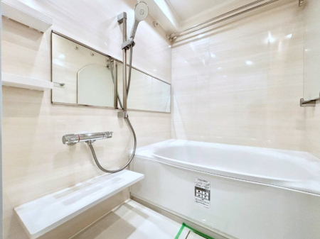 �����@����̔�������Ă���閾�邢�������̂���o�X���[��  