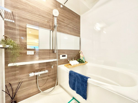 �����@����̔�������Ă���閾�邢�������̂���o�X���[��