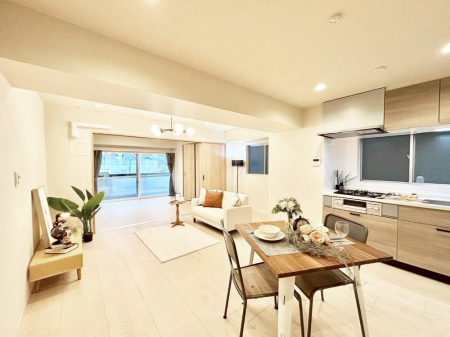 ���r���O�@�אڂ̗m�����J������΂���ɍL�X��Ԃ�