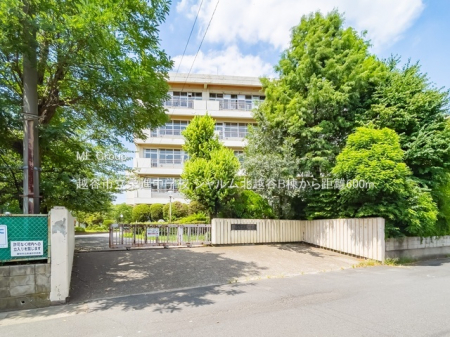 ���ӊ��@���w�Z 600m �z�J�s���h�i���w�Z