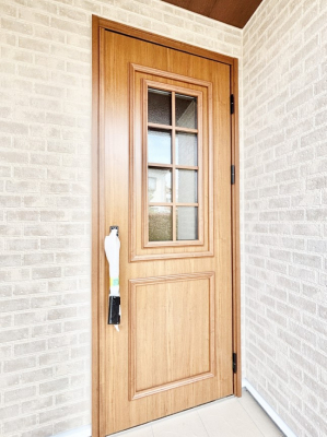 ���ց@�Z�܂��̊�����o����A���փh�A�B