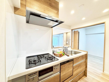 �L�b�`���@�J�E���^�[�z���Ɋy����������ׂ�B�����̂������������Ɣ��������Ȃ肻���ł��ˁB