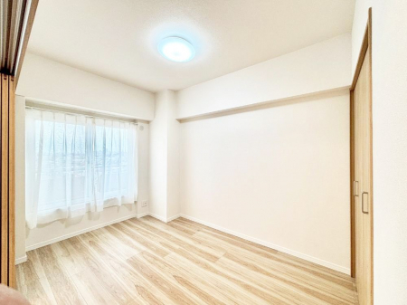 �Q���@�g���₷���`�Ńx�b�g��Ƌ�̒u�����ɂ����邱�Ƃ�����܂���B   