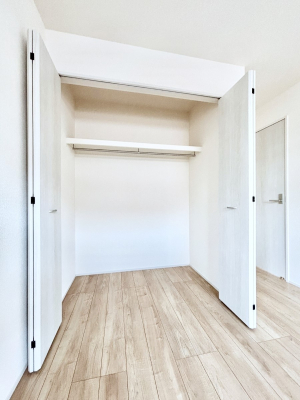 ���[�@�����Ղ�̎��[�X�y�[�X�ŉ��K�ɕ�点���� 