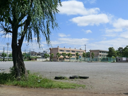 ���ӊ��@���w�Z 220m �����s���h���w�Z