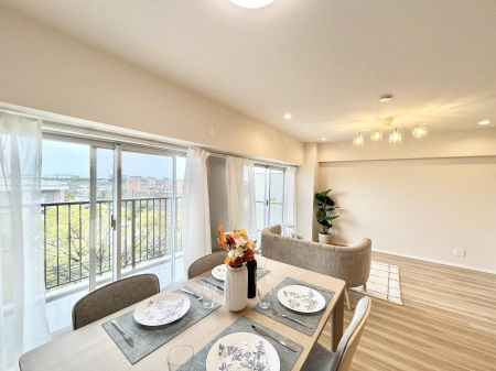 ���̑����ρ@���邢�z���������A�����̕��͋C�ɖ��������_�C�j���O�B   