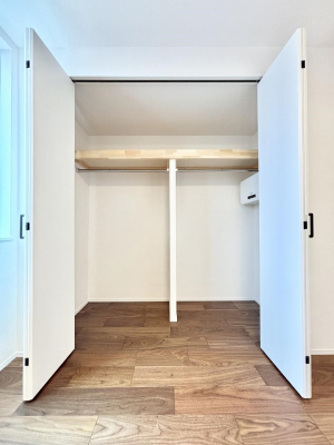 ���[�@�����Ղ�̎��[�X�y�[�X�ŉ��K�ɕ�点���� 