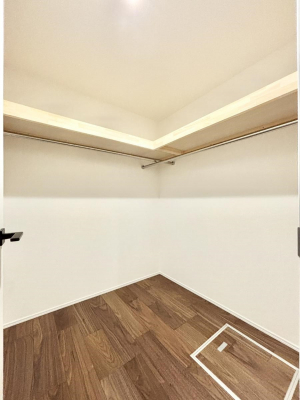 ���̑����ρ@�L���Ɏ��[�͂���E�H�[�N�C���N���[�[�b�g    