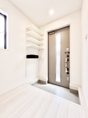 ���ց@�K���X�X���b�g�̓��������փh�A�������Ɍ���͂��Ă���܂�