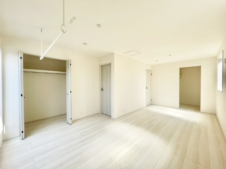 ���̑����ρ@2�����ɕ����Ă����p�ł���t���L�V�u���ȊԎ��v����