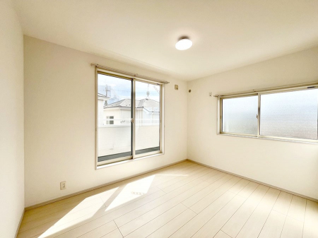 ���̑����ρ@���邢�o���R�j�[�T�C�h�ɗm����ݒu�B�ڊo�߂̗ǂ��Q���ɁB 