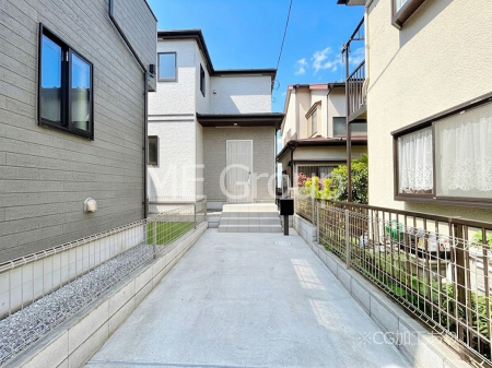 ���n�O�ώʐ^�@�������ꂽ�O�ρA�㎿�ȏZ��Ԃ��L���鎺���͉i�����S���ĉ߂�����Z���ł��B 