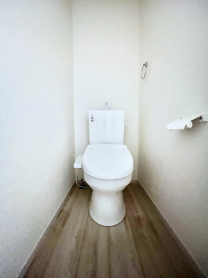 �g�C���@�E�H�V�����b�g�t���g�C����1�K��2�K���ꂼ��ɔz�u����Ă��ĂƂĂ��֗��ł��B 