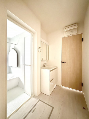 ���̑��@�������̂�����K��Ԃł��B�����̐g�x�x���C�����ǂ����g�������܂��B 