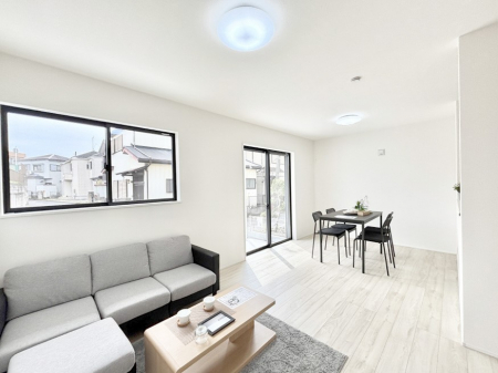 ���̑����ρ@���邢�z���������A�����̕��͋C�ɖ��������_�C�j���O�B   