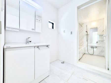 ���̑��@���������Ă���̂Ŏ��C�̑����ꏊ�ł����C���\���s���܂��B�����̐g�x�x���C�����ǂ��I