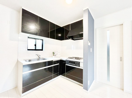 �L�b�`���@�������������I�ɁA�y�����I�V�X�e���L�b�`��