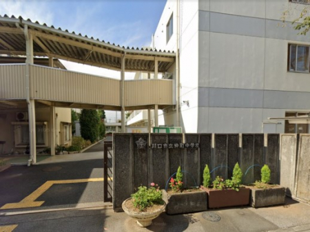 ���ӊ��@���w�Z 700m ����s���������w�Z