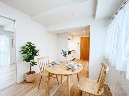 ���r���O�@�傫�ȑ����炽���Ղ�̗z���ƕ�����������_�C�j���O�@���Ƌ��CG�ł�  