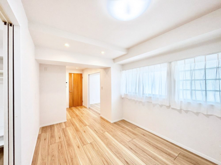 ���r���O�@�؂̉����肪�₳�����t���[�����O�͈��炬�������炷�Z���