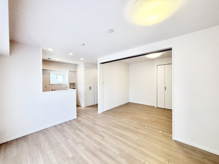 ���r���O�@�אڂ̗m�����J������Ƃ���ɍL�X