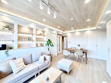 ���r���O�@�Ƒ��ꏏ�ɂ��H�����y���݂����Ȃ�L�X���r���O�_�C�j���O  